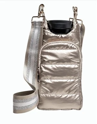 Bolso Wanderfull Hydro Puffer Nuevo con Etiquetas - Dorado con Correa a Rayas Doradas y Plateadas Foto 1 de 4