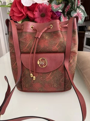 Bolso Nina Ricci Bolso Cubo BOLSO MONOGRAMA RARO VINTAGE. Usado en excelente estado 🔥🔥🔥 Foto 1 de 4