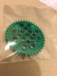 1X RICAMBI LEGO TECHNIC OTTIME CONDIZIONI - n. parte 3649 GRANDE RUOTA DENTATA 40 DENTI VERDE - Foto 1 di 2