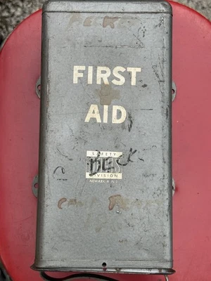 Vintage Emergency First Aid Kit Metal Wall 4 Lug Mount. See Descr - Image 1 of 4