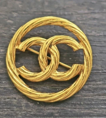CHANEL Gold Plated CC Logos Round Vintage Pin Brooch #242c Rise-on - Image 1 of 2