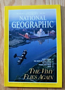 National Geographic May 1995; Vickers Vimy; Sharks; Cherokee; Frogs; Oman; Maps - Picture 1 of 10