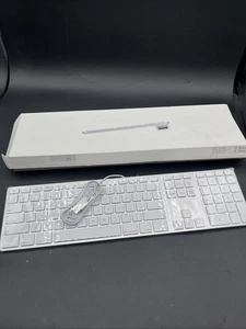 New Apple Aluminium Wired USB Keyboard Extended Numeric Keypad A1243 MB110LL/A - Picture 1 of 6
