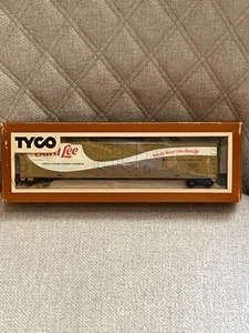 VINTAGE TYCO MODEL TRAIN SARA LEE HO SCALE 62' BOX CAR IN BOX JM - Picture 1 of 10