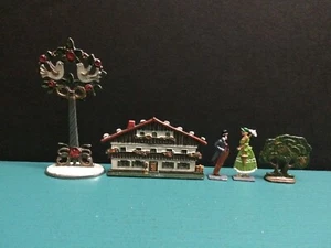 Lote de Estatuillas de Arte en Miniatura de Colección Kuhn Zinn Palomas Árbol Jardín Casa Peltre - Imagen 1 de 12