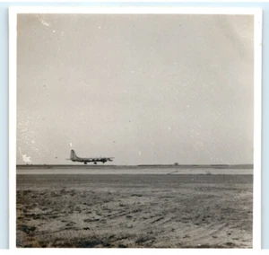 Vintage Foto 1953, B36 Landung, England, JNHC 3,5x3,5 - Bild 1 von 2