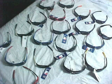 SUNGLASSES M.L.B. ASSORTED TEAMS ON SALE YOU ARE BUYING ONE     --NEW Cover