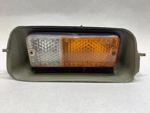 LADA NIVA 1984 Front left turn light 21218401181 4223478 6070001 4223483 - Picture 1 of 8