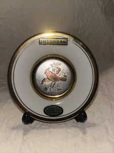 The Art of Chokin 24K Gold Rim Cardinal Decorated 3 1/2" Decorative Plate Stand - Picture 1 of 6