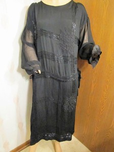 loose fitting flapper dress