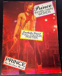 Prince: libro nelle sue parole con poster gigante incluso buone condizioni - Foto 1 di 7