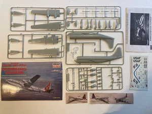Kit Boeing KC-97G refueling Tanker Minicraft 1/144 Sans boite/No box - Photo 1/9