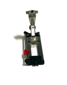 Vintage Bernina Sewing Machine Foot Old Style #3B Buttonhole Foot -Guide - Picture 1 of 10