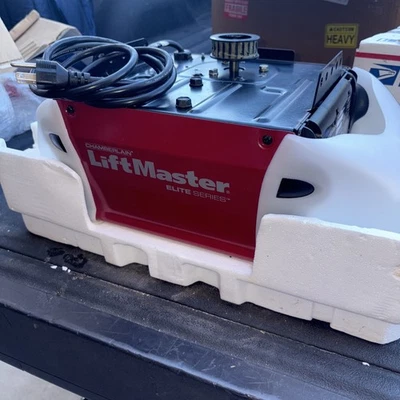 Brand New Liftmaster 3850 3/4 Horsepower Belt Drive Motorhead Only - Image 1 of 4