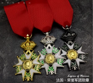 3pz Medaglie Nazionali Legion d'Onore Francese Argento Dorato Colori Pistola Replica - Foto 1 di 6