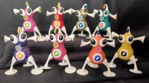 8 Mini Zizzle Iz Alien McDonalds No Sound Or Movement Orange - Rare Color Wow!! - Picture 1 of 2