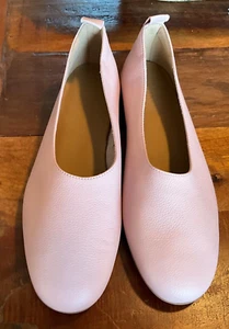 NEW EVERLANE THE DAY GLOVE FLAT PINK SIZE 7-7.5 ITALY LEATHER - Picture 1 of 10