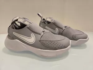 nike flex runner 3, kids In Wolf Grey/white Size 1Y, New WithOUT THE Box - Picture 1 of 15