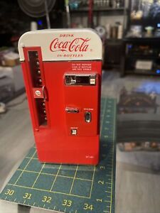 7” 1994 Enesco Coca Cola Vending Machine Diecast Musical Bank Sounds Work!