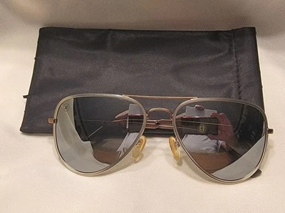 Gafas de sol Blenders serie A, aviadores dorados Mojave + estuche blando Foto 1 de 4