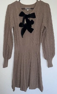 NWT Francesca’s Alyssa Sweater Dress Brown Knit Velvet Black Bows Puff Sleeve S - Picture 1 of 5