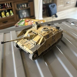 81006 Unimax Sd.Kfz.142 StuG III 1/32 Modello #112 Esercito Tedesco con 1 Figurina - Foto 1 di 4