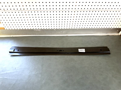 Panel de techo delantero derecho GM OEM NOS 22593117 1997-2005 Chevrolet Malibu Foto 1 de 4