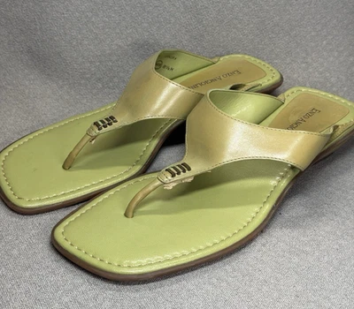Sandalias planas de cuero Enzo Angiolini - talla 8,5 M verde Foto 1 de 4