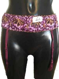 Cinturón con Tirantes Aubade Borgoña Reino Unido 10 EE. UU. Mediano Rosa Florales Reflejo Gouache - Imagen 1 de 2