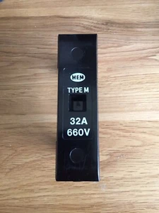 Soporte portador de fusibles MEM Exel 32 amperios tipo M 30 - Imagen 1 de 3