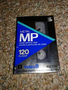 Una videocassetta Sony 120 MP 8mm nuova sigillata grado standard P6-120MP - Foto 1 di 3