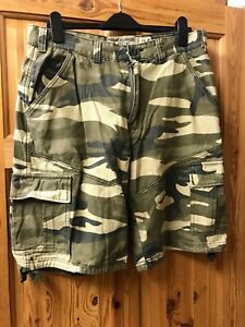 Abercrombie And Fitch Camo Cargo Shorts Waist 34”