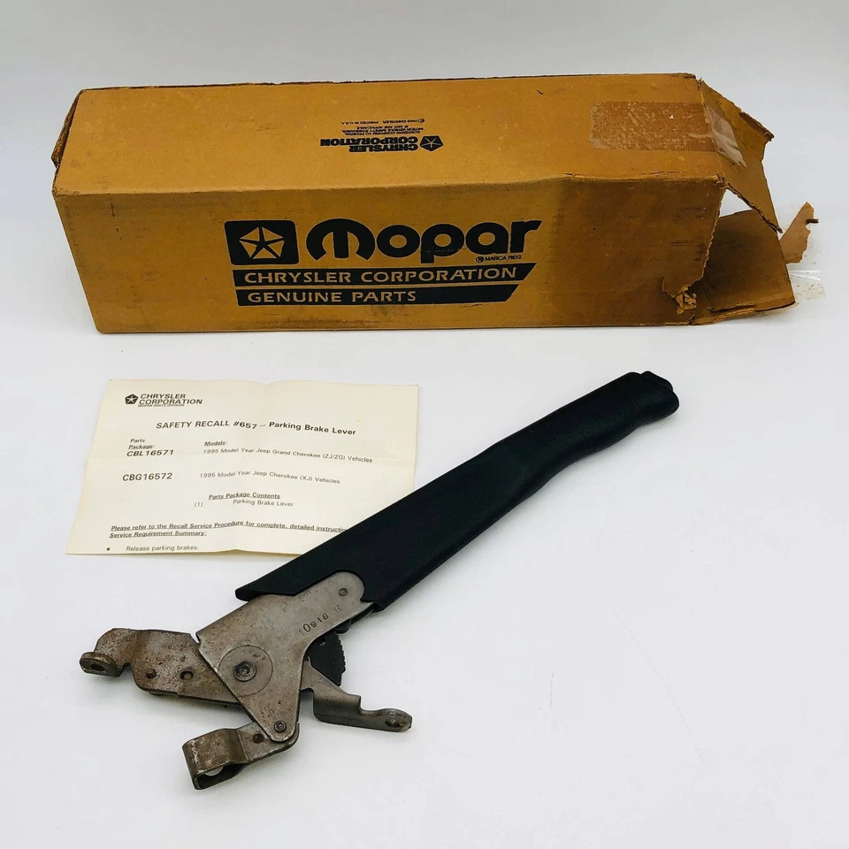 Mopar 52078732 Parking Brake Lever OEM NOS 95-96 Jeep Grand Cherokee ZJ Open Foto 1 de 4