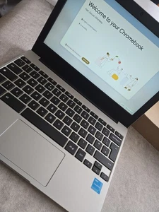 Samsung Galaxy Chromebook Go 11.6 używany raz - Zdjęcie 1 z 6