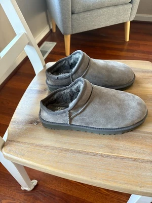 Zapatilla clásica para mujer UGG Australia - GRIS TALLA: 9 - S/N 1009249 - LEER MÁS ABAJO Foto 1 de 4