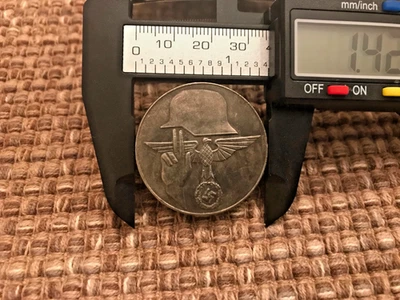 MONEDA CONMEMORATIVA ALEMANA WEHRMACHT PAZ Y FUERZA EJÉRCITO ÁGUILA DE GUERRA Foto 1 de 4