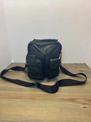 Mochila Cartera Wilsons Cuero Pelle Studio Pequeña Cuero Negro De Colección Foto 1 de 4