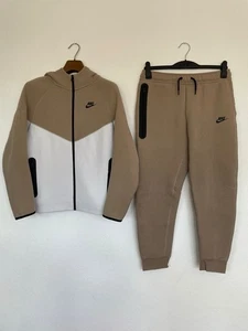 Nike Tech Fleece Tracksuit Beige/White Boys Size XL 13-15 Years Old - Picture 1 of 9
