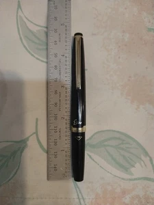 Pilot Elite Black Cap, Barrel 18k Gold Extra Fine Point Nib Fountain Pen - Picture 1 of 11