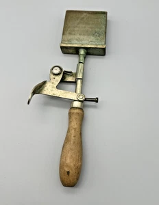 Vintage Automatic Cone Co Ice Cream Sandwich Scoop ICYPI Metal Wood Handle 1930s - Picture 1 of 7