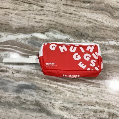 Bolsa porta pañales Huggies con asa 'The Snuggle Is Real' anuncio Foto 1 de 4