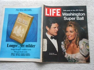 LIFE Magazine--JUNE 11,1971-TED AND JOAN KENNEDY-WASHINGTON SUPER BALL - Picture 1 of 2