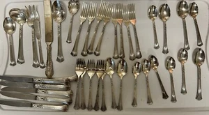 Vintage Oneida FLORAL QUEEN Silverplate 1881 Ltd Silverware 38 Piece Set- Rare - Picture 1 of 12