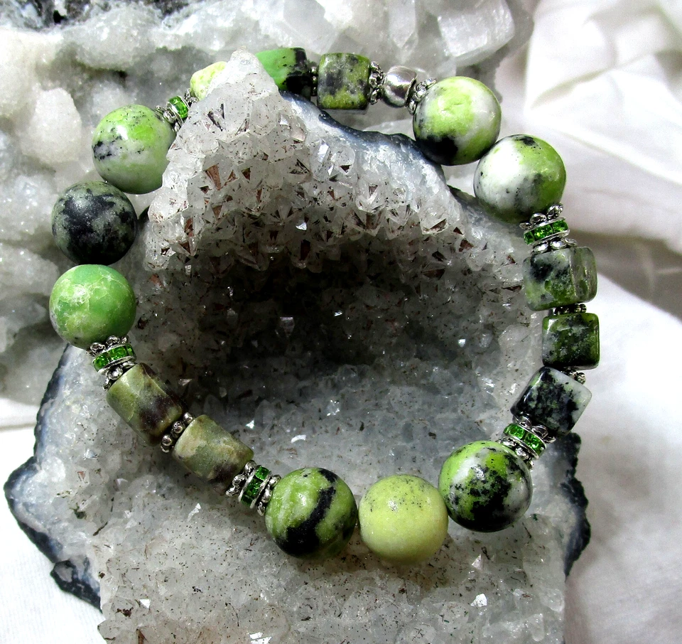 JADE  SERPENTIN Edelstein-Armband  ca. 19 cm  HANDARBEIT Nr. 200 - Bild 1 von 1