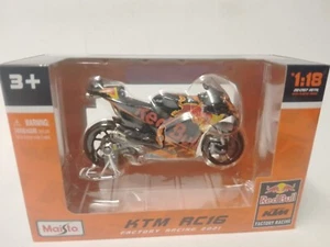 Maisto KTM RC16 #88 Oliveira MotoGP 2021 1/18 36371#88 - Bild 1 von 3