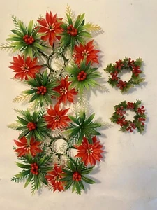 TWO PAIRS of Vintage Plastic Kitchy Candle Rings Holly Berries - Bild 1 von 2