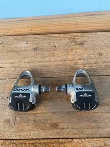 Vintage LOOK ARC Road Bike Pedals-9/16” No Cleats-Good Spinning-France - Picture 1 of 6
