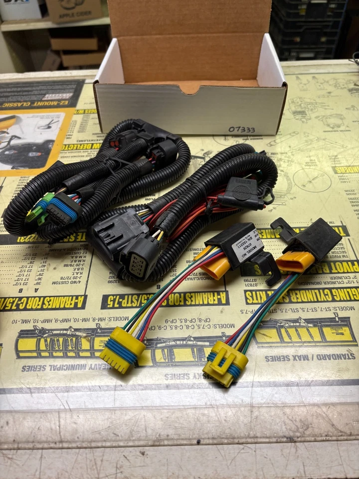 Kit de módulo de luz de sable nocturno quitanieves Meyer Chevy/GMC '07+ OEM Pt.# 07333 Foto 1 de 1