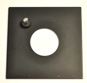 Beseler #8021 4x4'' enlarger lens board w/red pilot and 39mm diameter opening. - Picture 1 of 4