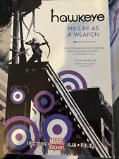 Hawkeye - Volume 1 : My Life As a Weapon (Marvel Now) by Matt Fraction (2013,...